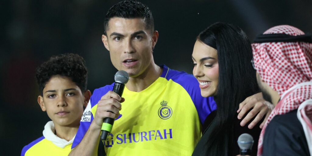 cristiano ronaldo la star portugaise pourra t il vivre avec sa compagne en arabie saoudite
