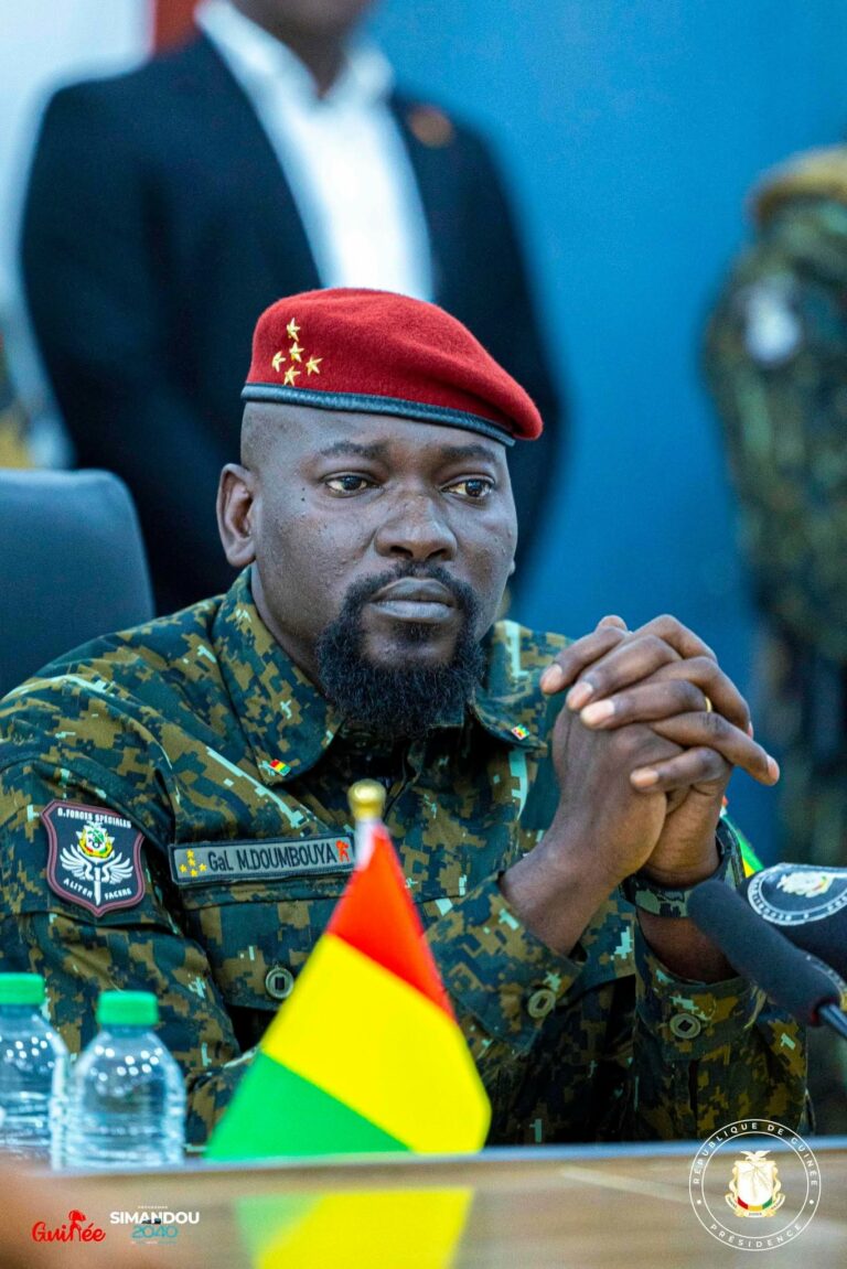 Du coup d’État militaire au coup d’État politique en Guinée